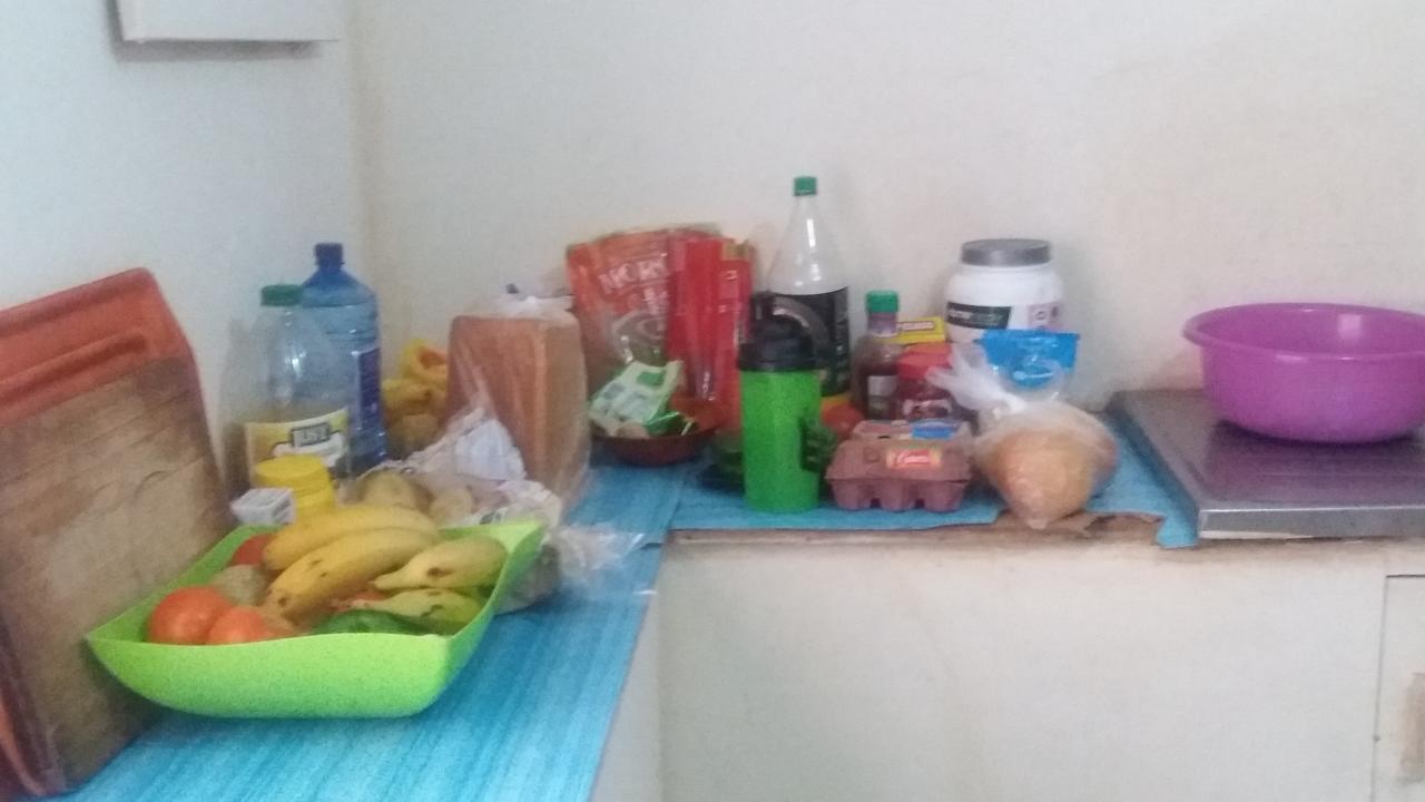 Kumunzi Backpackers Hostel Лусака Екстериор снимка