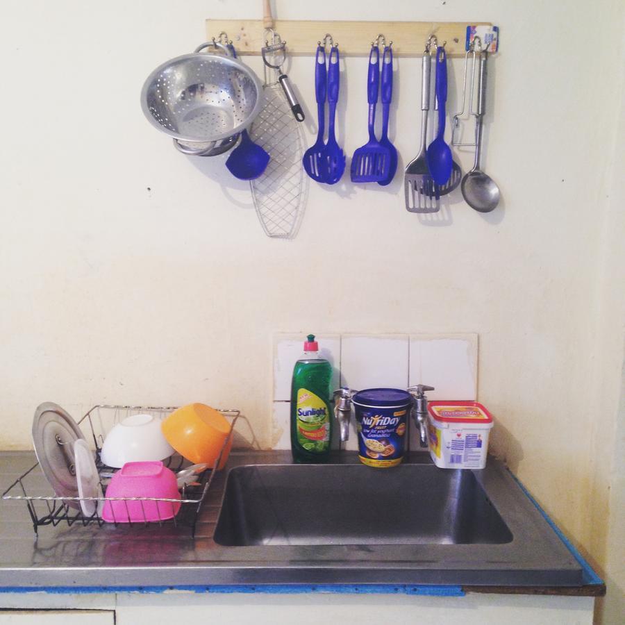 Kumunzi Backpackers Hostel Лусака Екстериор снимка