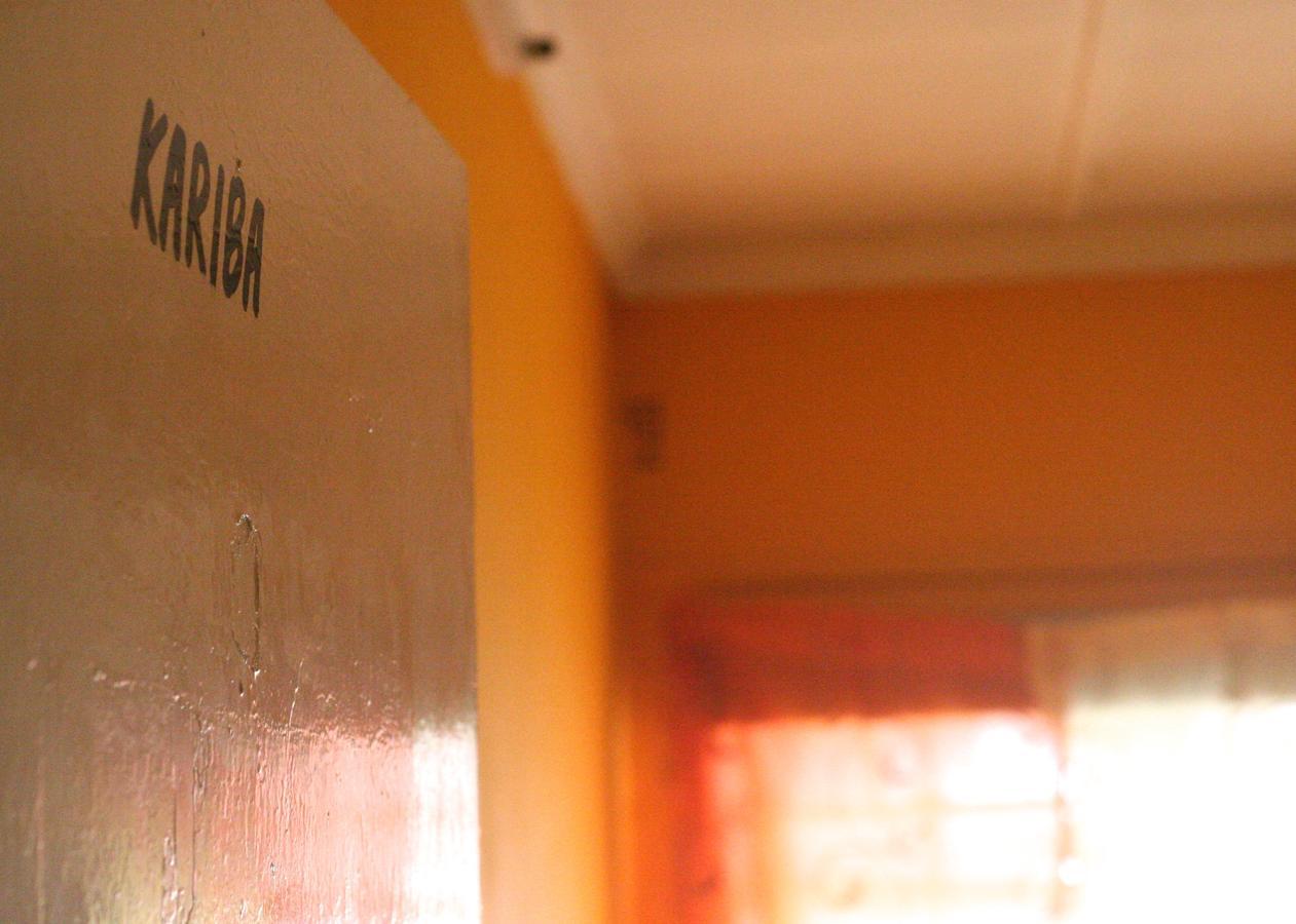 Kumunzi Backpackers Hostel Лусака Екстериор снимка